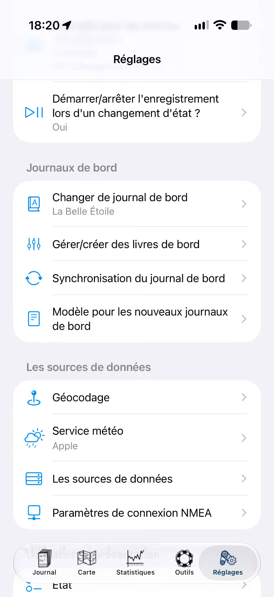 Réglages avec l'élément de menu « Logbook Sync » et le nom du journal actif — iOS, Hell